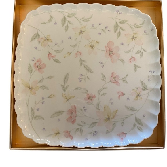 Vintage Mikasa Fine Bone China Pastel Floral Gardens Square platter - Picture 1 of 8